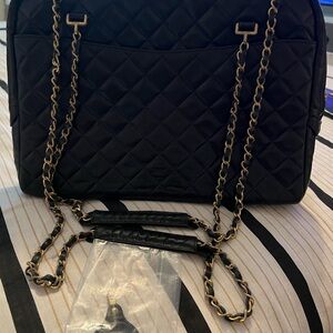 CHANEL Vintage Black Quilted Shoulder Bag with Gold Chain